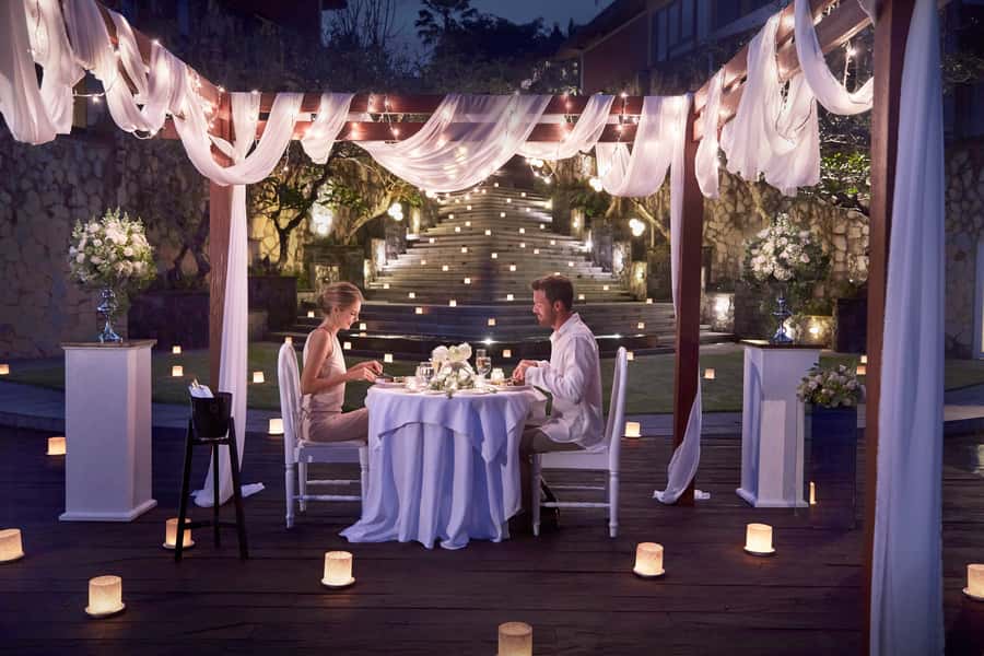 Ubud: Romantic 6-Course Candlelight Dinner in Ubud Valley - Arriving at Kamandalu Ubud by private transfer