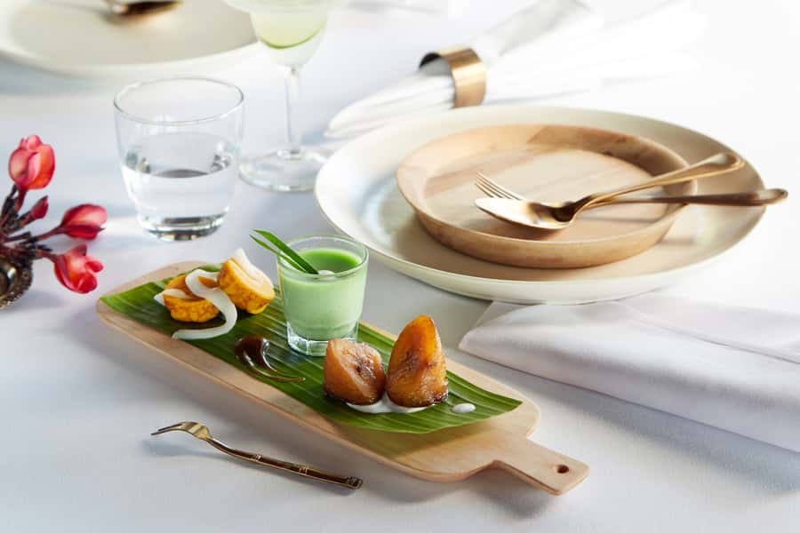 Ubud: Romantic 6-Course Candlelight Dinner in Ubud Valley - A candlelit tree deck above the Ubud valley
