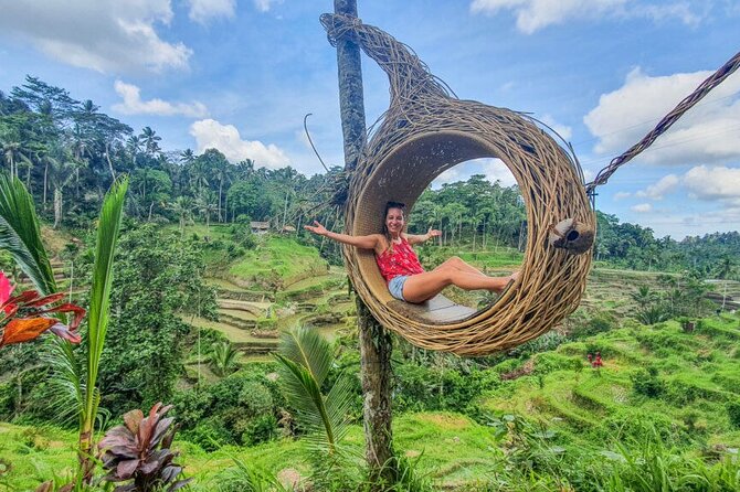 Ubud Tour: Monkey forest, rice terraces, temple, waterfall - Tegenungan Waterfall for scenery and photographs