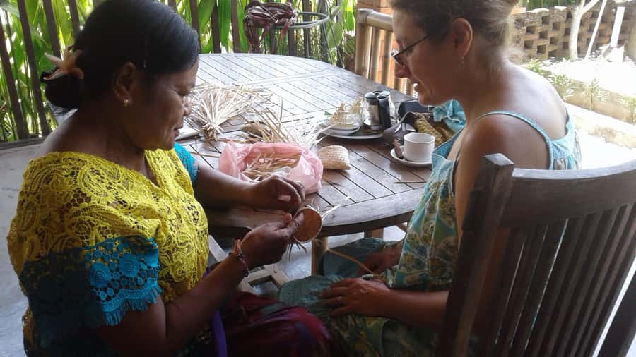 Ubud: Traditional Basket Weaving Class - Learning from a patient Balinese teacher