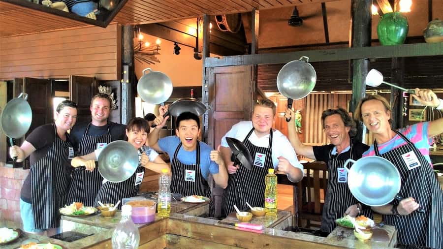 Ubud: Virgin Coconut Oil Making Class and Market Tour - Key points at a glance