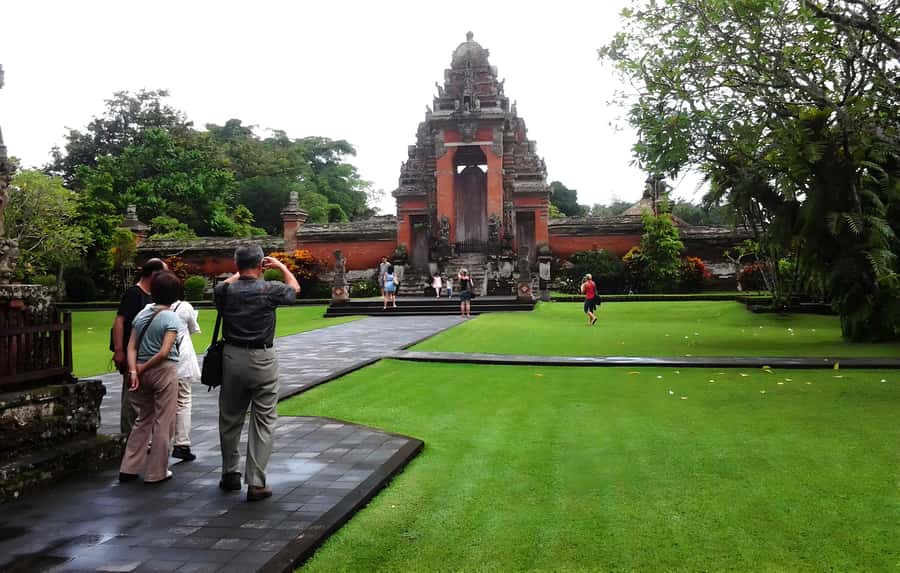 Ulun Danu Beratan, Jatiluwih, & Tanah Lot Private Tour - What the private guide adds