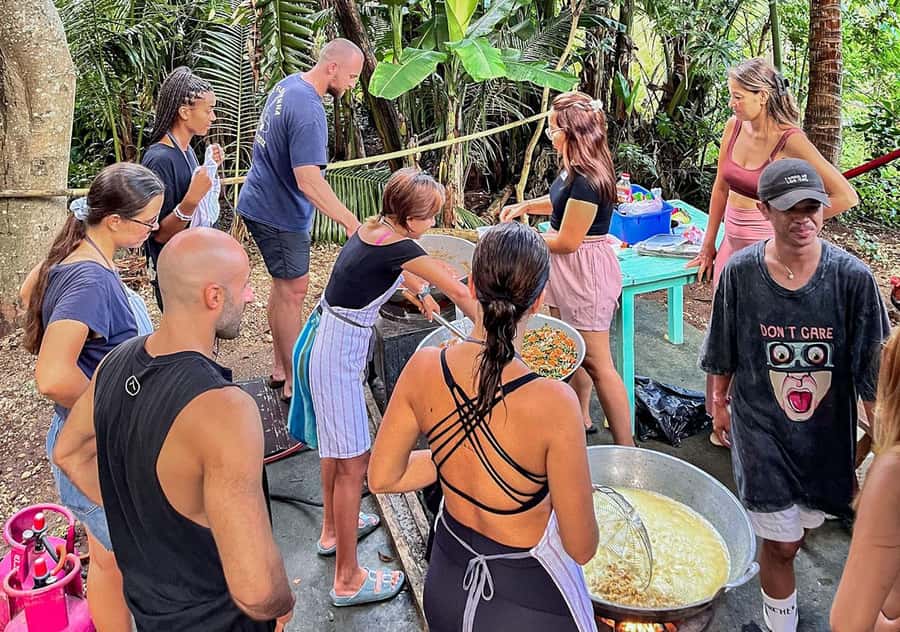 Uluwatu Bali: Lets Cook 180 Meals for underprivileged Locals - Why this small Uluwatu activity matters
