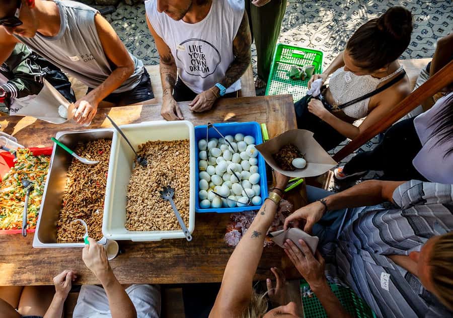 Uluwatu Bali: Lets Cook 180 Meals for underprivileged Locals - Learning the art of nasi bungkus