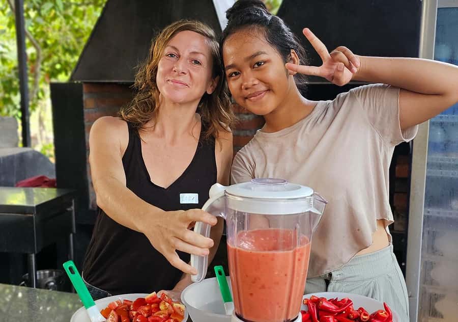 Uluwatu Bali: Lets Cook 180 Meals for underprivileged Locals - Should you book the Uluwatu community kitchen?