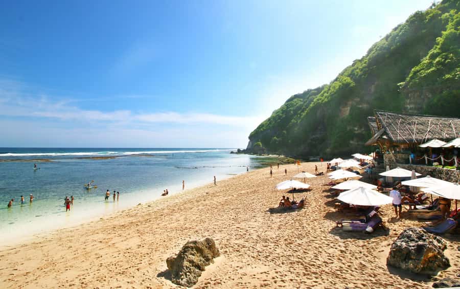 Uluwatu: Beach Club and Cliffside Private Bar Hopping Tour - Savaya Bali, pools, music, and the crystal cube