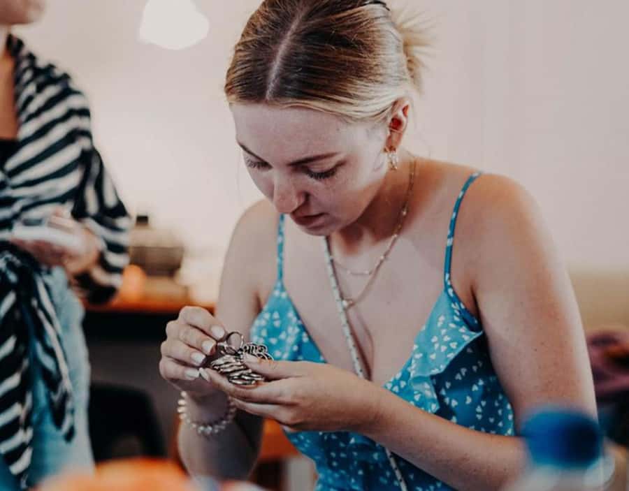 Uluwatu : Make Your Own Silver Jewelry Class - Turning a Small Amount of Silver Into a Real Souvenir