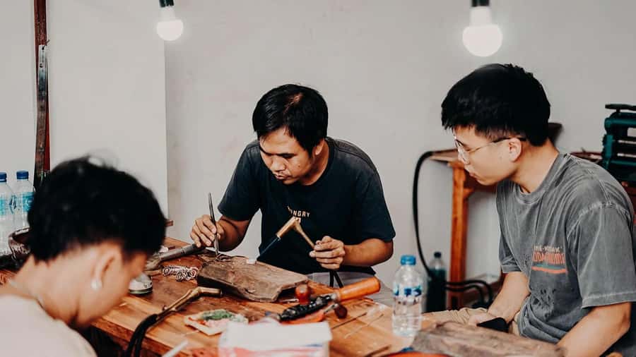 Uluwatu : Make Your Own Silver Jewelry Class - The First Stage: Choosing a Design That Fits Two Hours
