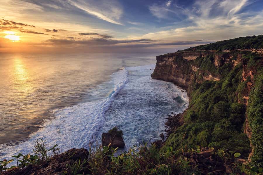 Uluwatu Sunset Temple - Kecak Dance Show & Seafood Dinner - Key points to know before you book