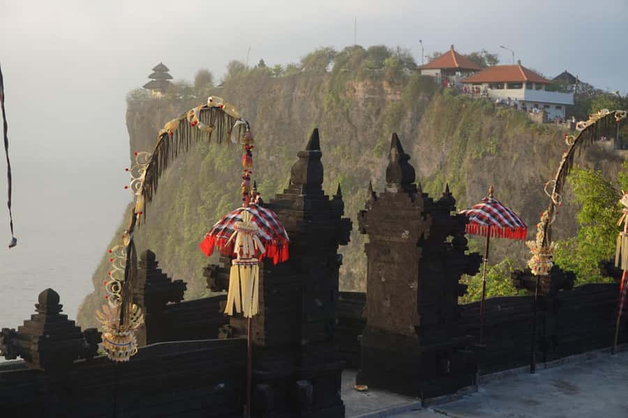Uluwatu Sunset Temple - Kecak Dance Show & Seafood Dinner - Who will enjoy this tour most