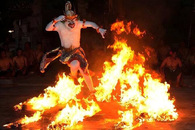 Uluwatu Sunset Tour: Kecak and Fire Dance with Jimbaran Dinner - Jimbaran Beach dinner: pleasant setting, uneven execution