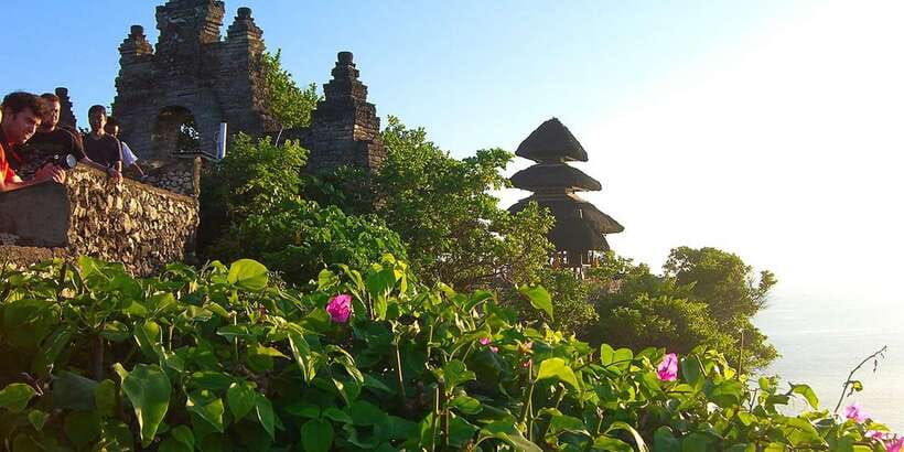 Uluwatu Temple : Sunset and Kecak Fire Dance / Private tour - Adding a Jimbaran seafood dinner