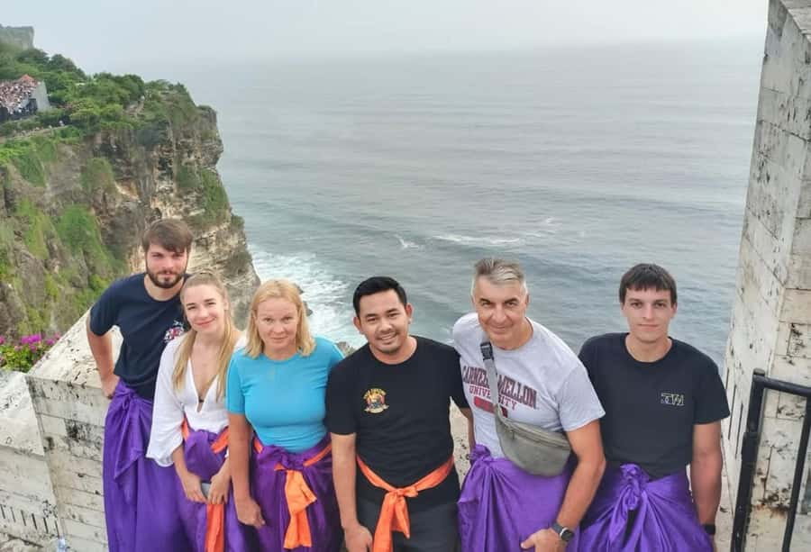 Uluwatu: Temple Sunset, Kecak Dance & Jimbaran Dinner - Jimbaran Bay offers a relaxed finish, with limits