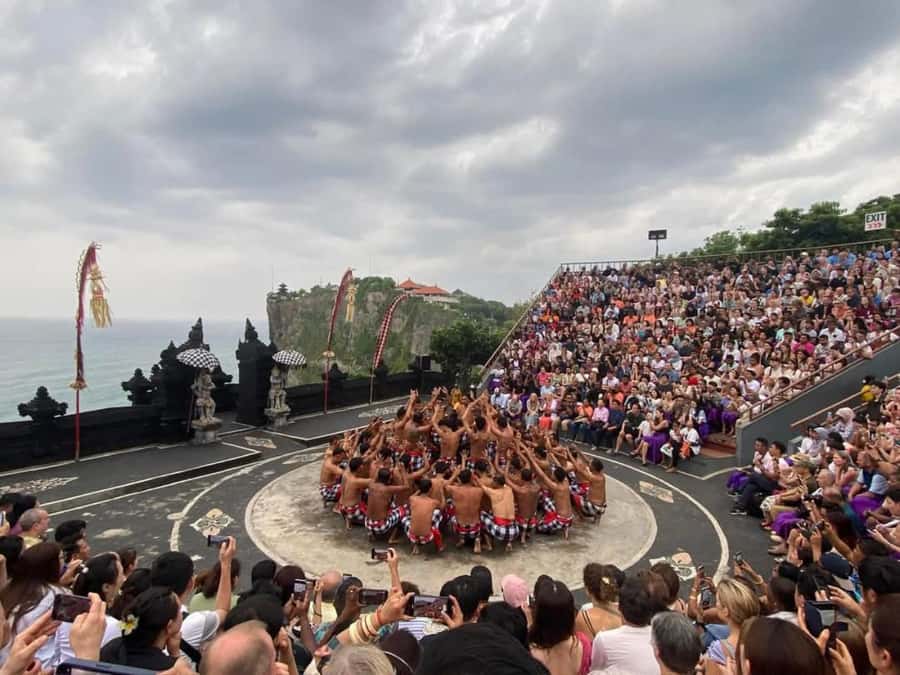Uluwatu: Temple Sunset, Kecak Dance & Jimbaran Dinner - Pickup areas and package choices need careful reading